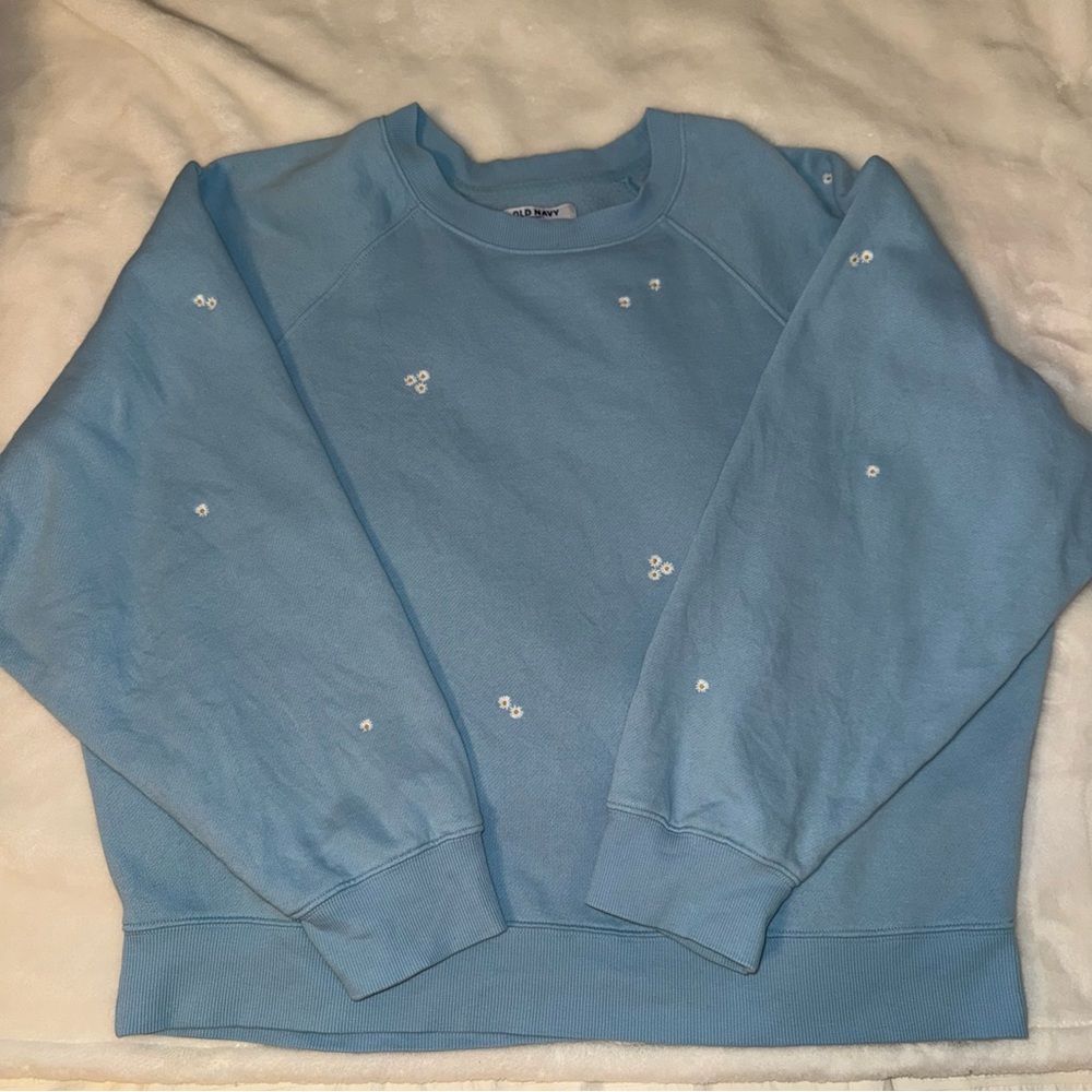 Old Navy Baby Blue Women's Crewneck with Daisy Embroidery